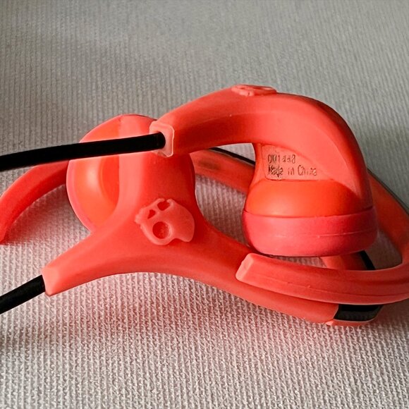 Monster iSport Strive In-Ear & Skullcandy Chops Active Grip Earphones Lot of 2 - Picture 8 of 8